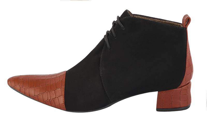 Women's terracotta orange and matt black elegant ankle boots, with laces at the front. Tapered toe. Low flare heels - Profile view